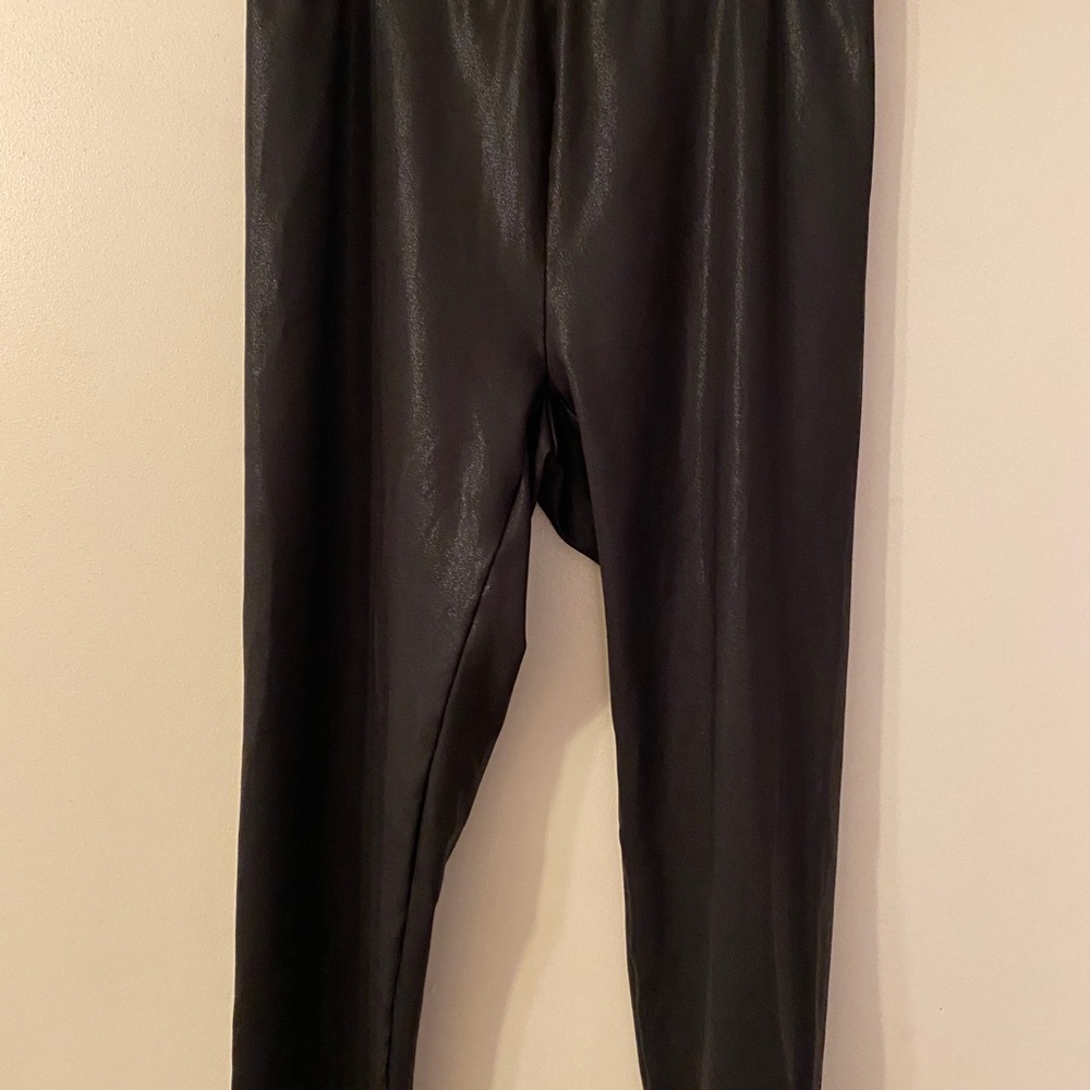 Shiny black yoga pants